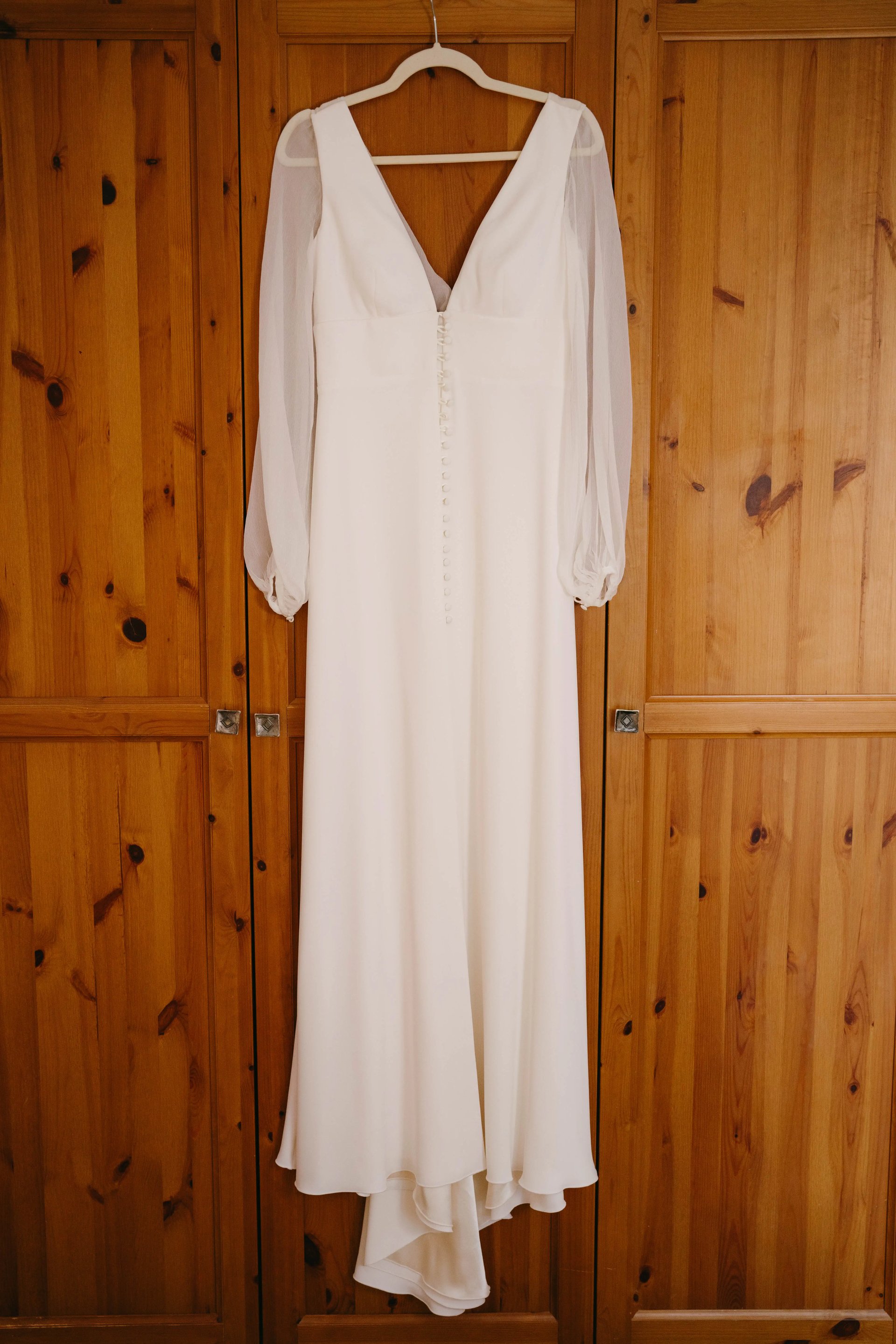 Vestido de Novia: Elegancia de la Mano de Otaduy