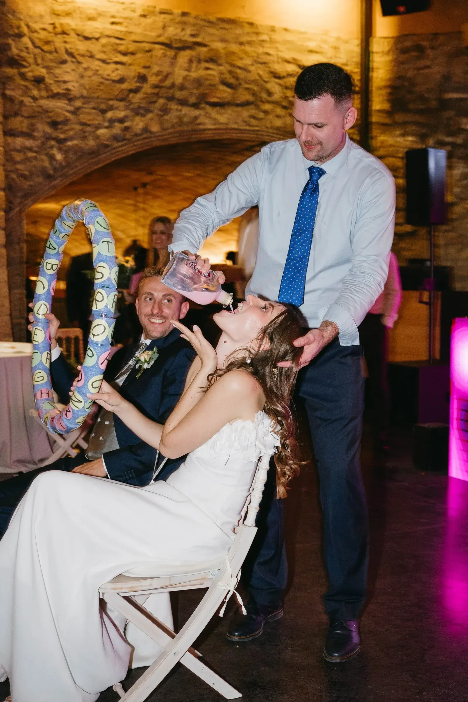 Chupitos de Tequila Rosa: La Tendencia Más Loca (y Divertida) en Bodas 2025