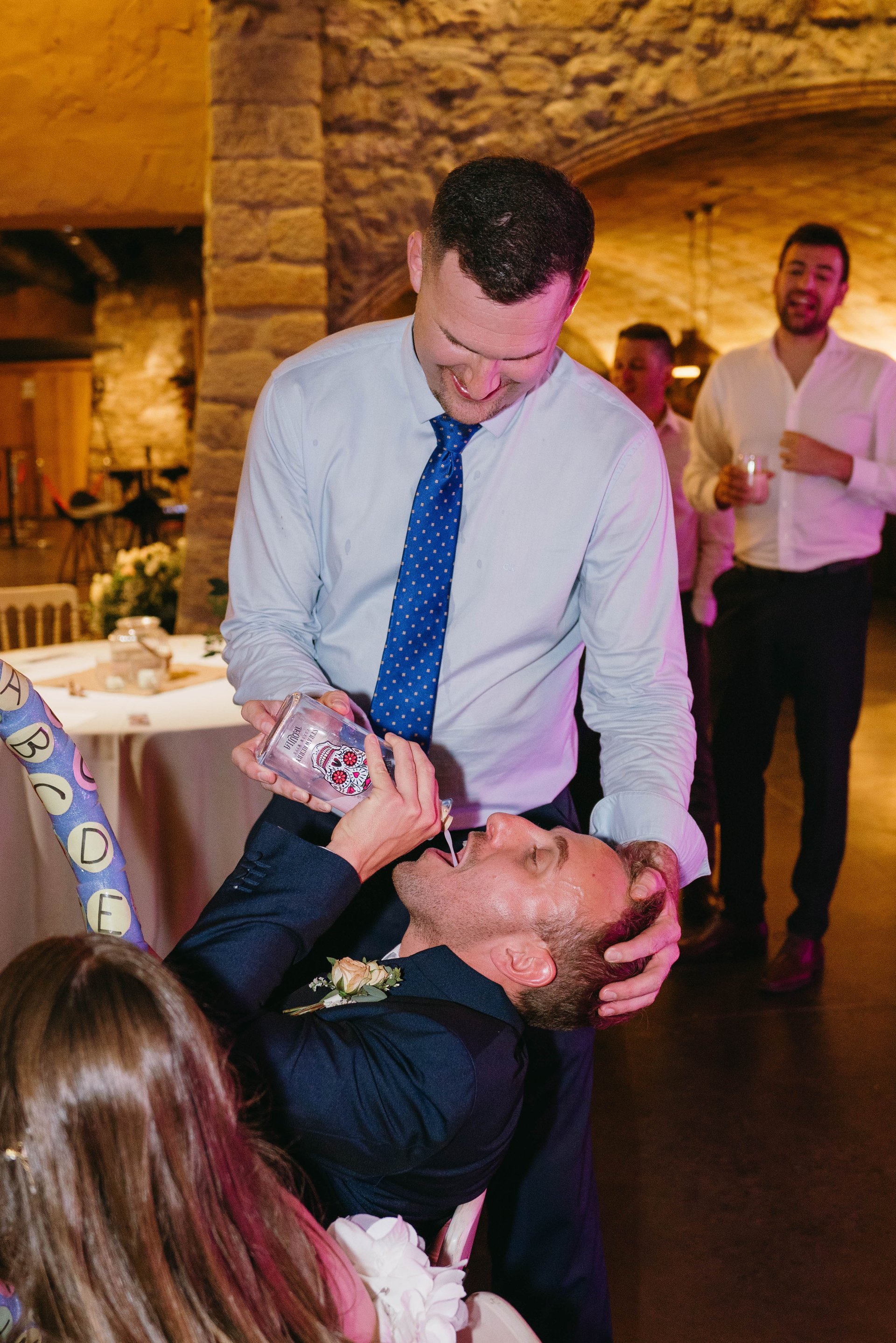 Chupitos de Tequila Rosa: La Tendencia Más Loca (y Divertida) en Bodas 2025